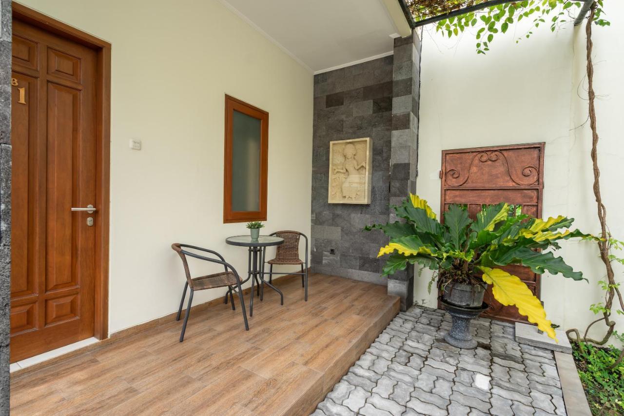 Hotel Oyo 2347 Griya Patran à Ngabean Extérieur photo
