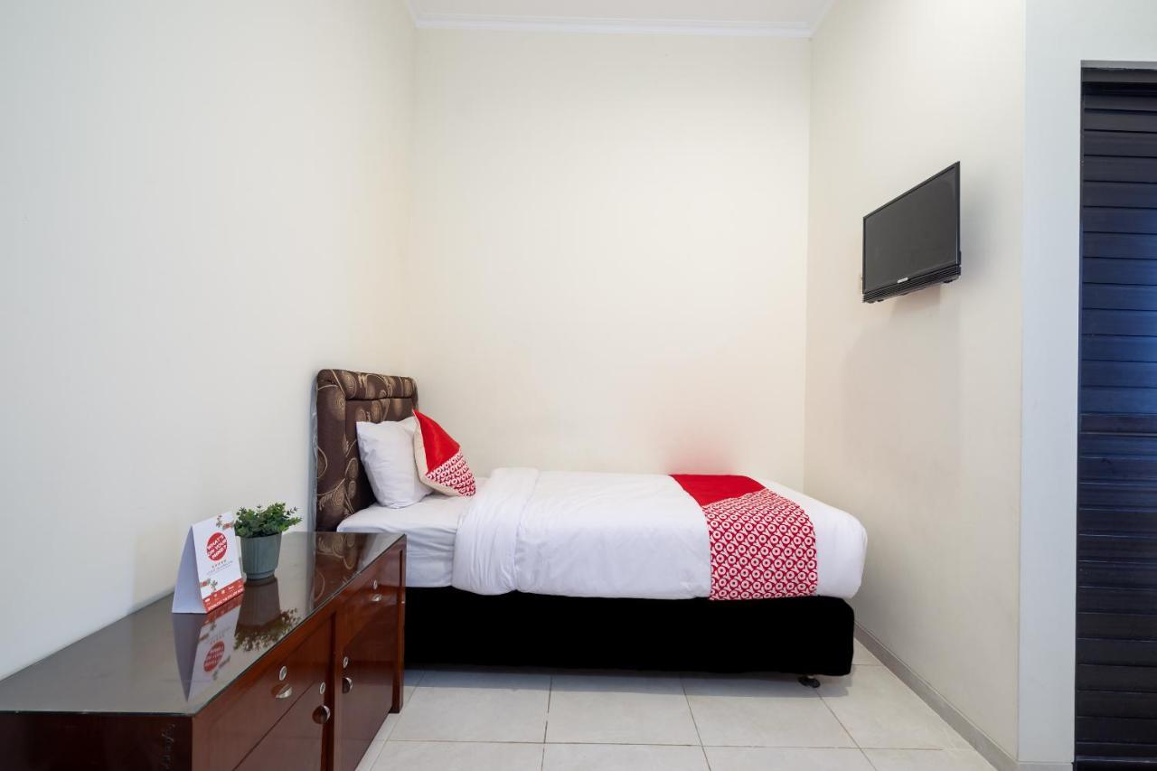 Hotel Oyo 2347 Griya Patran à Ngabean Extérieur photo